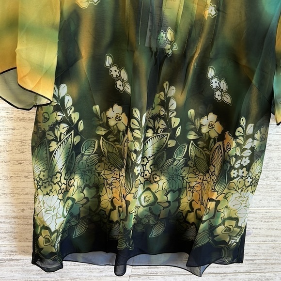 Lian Xiu Floral Silhouette Blouse | SIZE XL/XXL - Picture 3 of 6